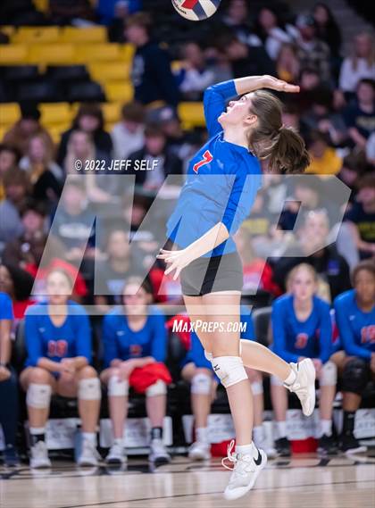 Thumbnail 2 in Charles J. Colgan vs. Alexandria City (VHSL Class 6 Final) photogallery.