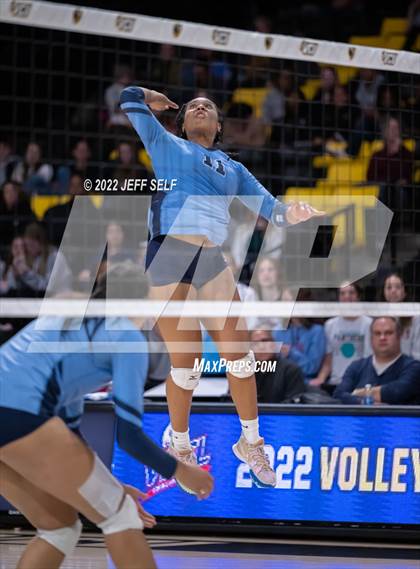 Thumbnail 1 in Charles J. Colgan vs. Alexandria City (VHSL Class 6 Final) photogallery.