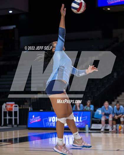 Thumbnail 1 in Charles J. Colgan vs. Alexandria City (VHSL Class 6 Final) photogallery.