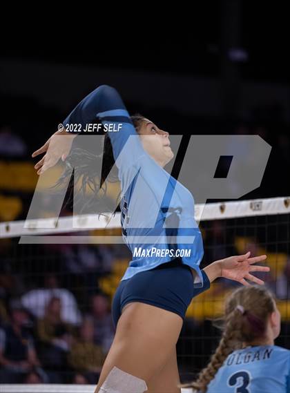 Thumbnail 1 in Charles J. Colgan vs. Alexandria City (VHSL Class 6 Final) photogallery.