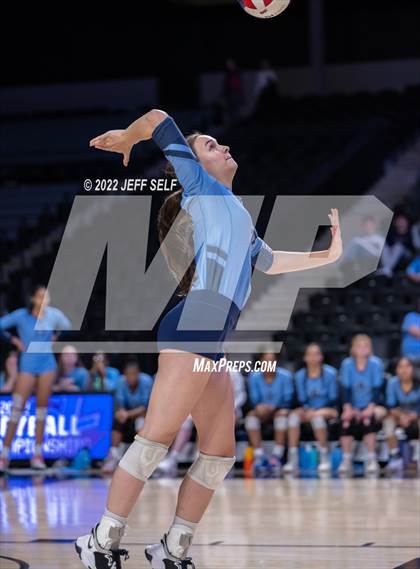 Thumbnail 3 in Charles J. Colgan vs. Alexandria City (VHSL Class 6 Final) photogallery.
