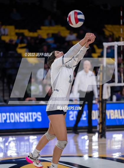 Thumbnail 1 in Charles J. Colgan vs. Alexandria City (VHSL Class 6 Final) photogallery.