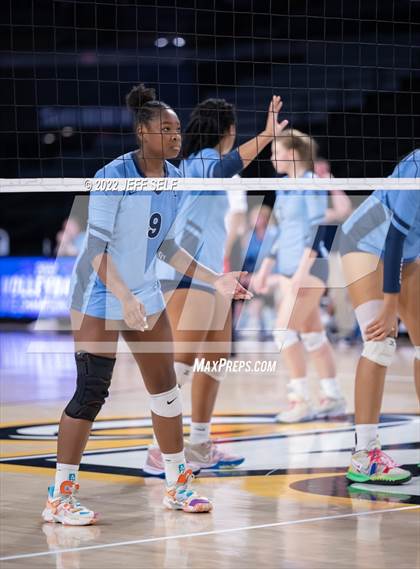 Thumbnail 2 in Charles J. Colgan vs. Alexandria City (VHSL Class 6 Final) photogallery.