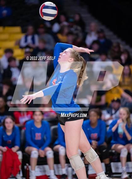 Thumbnail 3 in Charles J. Colgan vs. Alexandria City (VHSL Class 6 Final) photogallery.