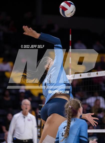 Thumbnail 1 in Charles J. Colgan vs. Alexandria City (VHSL Class 6 Final) photogallery.