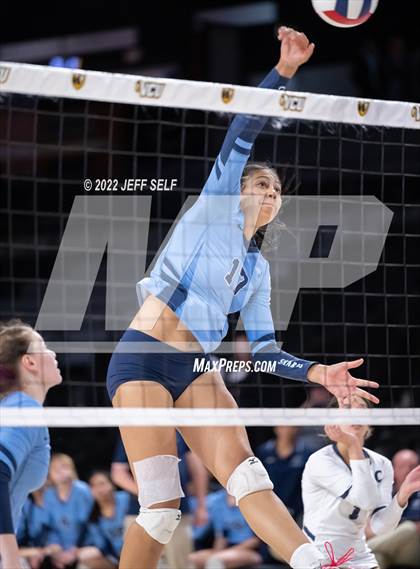 Thumbnail 1 in Charles J. Colgan vs. Alexandria City (VHSL Class 6 Final) photogallery.
