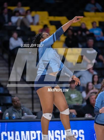 Thumbnail 1 in Charles J. Colgan vs. Alexandria City (VHSL Class 6 Final) photogallery.