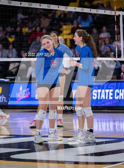 Thumbnail 1 in Charles J. Colgan vs. Alexandria City (VHSL Class 6 Final) photogallery.