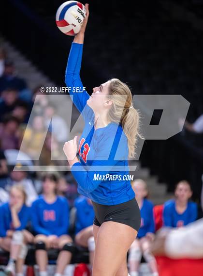 Thumbnail 3 in Charles J. Colgan vs. Alexandria City (VHSL Class 6 Final) photogallery.