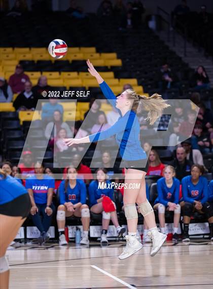 Thumbnail 2 in Charles J. Colgan vs. Alexandria City (VHSL Class 6 Final) photogallery.