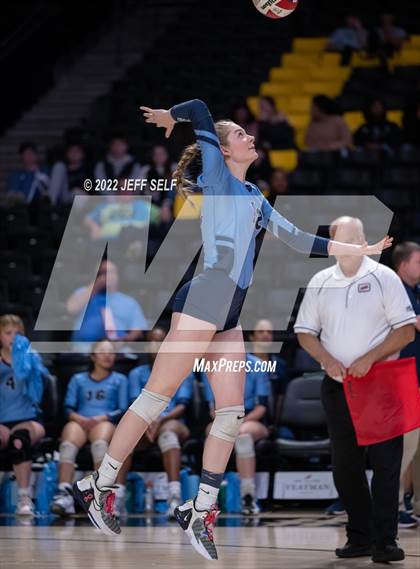 Thumbnail 3 in Charles J. Colgan vs. Alexandria City (VHSL Class 6 Final) photogallery.