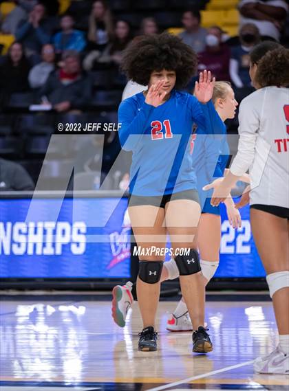 Thumbnail 1 in Charles J. Colgan vs. Alexandria City (VHSL Class 6 Final) photogallery.