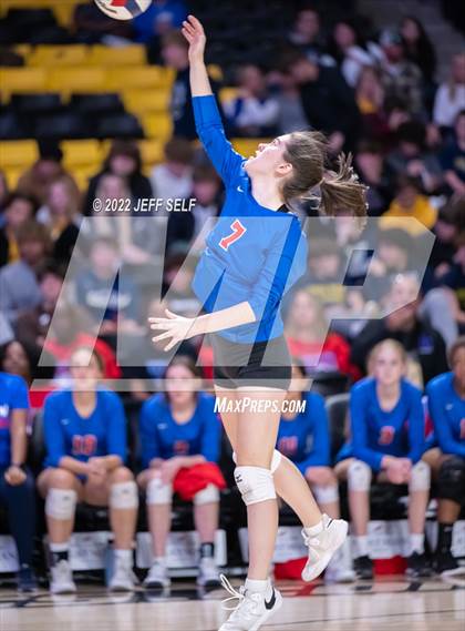 Thumbnail 2 in Charles J. Colgan vs. Alexandria City (VHSL Class 6 Final) photogallery.