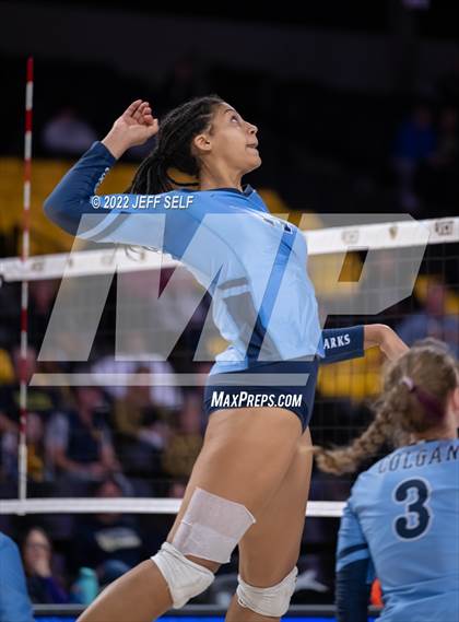 Thumbnail 1 in Charles J. Colgan vs. Alexandria City (VHSL Class 6 Final) photogallery.