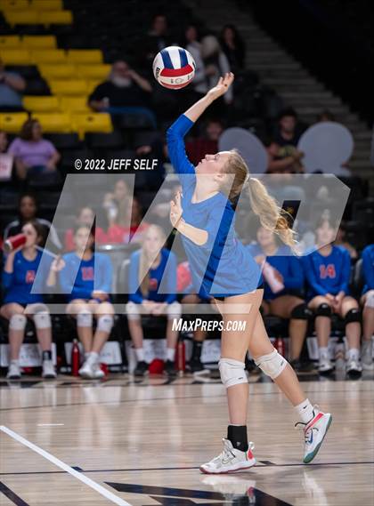 Thumbnail 3 in Charles J. Colgan vs. Alexandria City (VHSL Class 6 Final) photogallery.