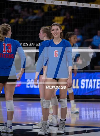 Thumbnail 3 in Charles J. Colgan vs. Alexandria City (VHSL Class 6 Final) photogallery.