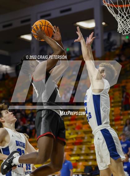 Thumbnail 2 in Dixie vs. Layton Christian Academy (UHSAA 4A Semifinal) photogallery.