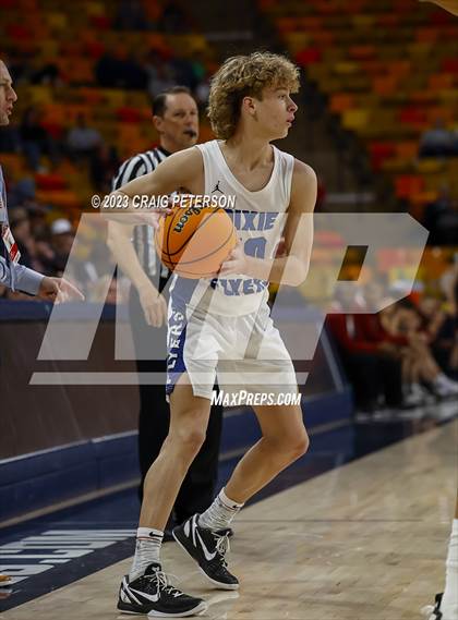 Thumbnail 2 in Dixie vs. Layton Christian Academy (UHSAA 4A Semifinal) photogallery.