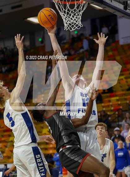 Thumbnail 3 in Dixie vs. Layton Christian Academy (UHSAA 4A Semifinal) photogallery.