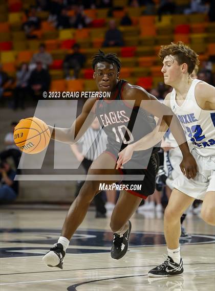 Thumbnail 2 in Dixie vs. Layton Christian Academy (UHSAA 4A Semifinal) photogallery.