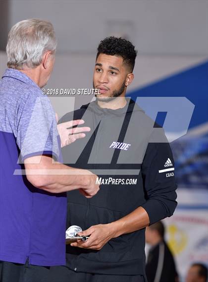 Thumbnail 2 in Rio Linda vs. Bradshaw Christian (Folsom Bulldog Classic) photogallery.