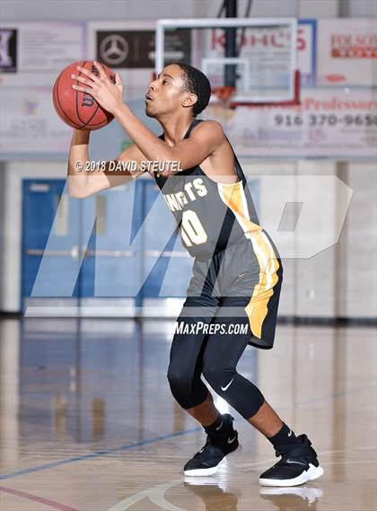 Thumbnail 3 in Rio Linda vs. Bradshaw Christian (Folsom Bulldog Classic) photogallery.