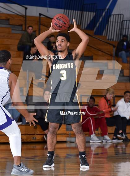 Thumbnail 3 in Rio Linda vs. Bradshaw Christian (Folsom Bulldog Classic) photogallery.