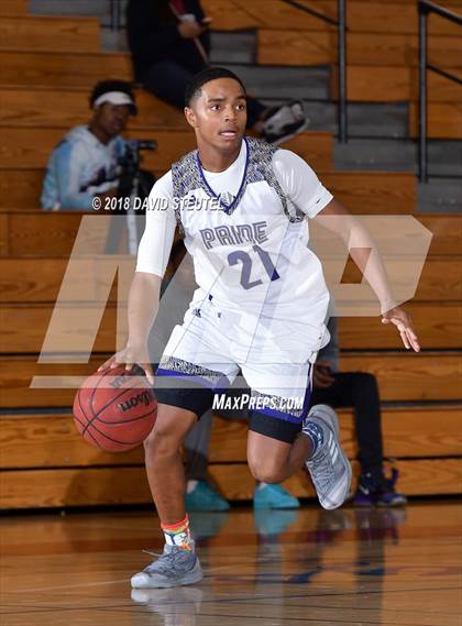 Thumbnail 3 in Rio Linda vs. Bradshaw Christian (Folsom Bulldog Classic) photogallery.