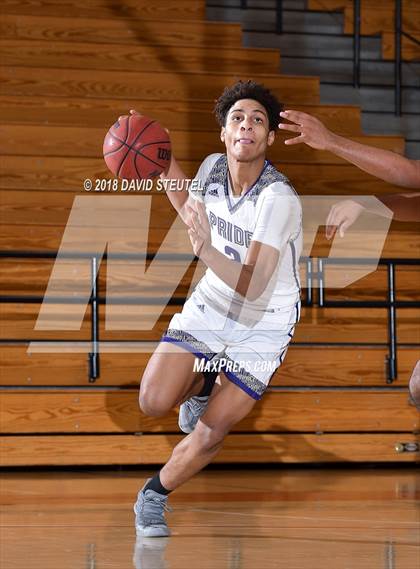 Thumbnail 1 in Rio Linda vs. Bradshaw Christian (Folsom Bulldog Classic) photogallery.
