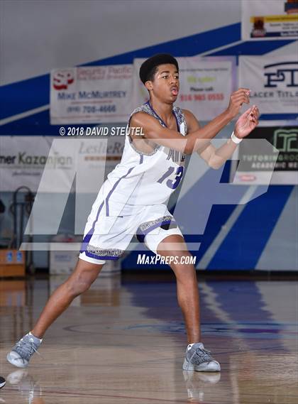 Thumbnail 2 in Rio Linda vs. Bradshaw Christian (Folsom Bulldog Classic) photogallery.