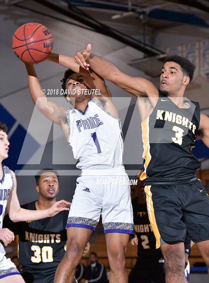 Thumbnail 1 in Rio Linda vs. Bradshaw Christian (Folsom Bulldog Classic) photogallery.