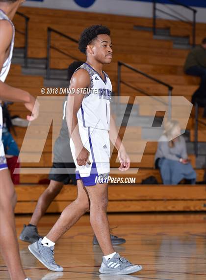 Thumbnail 3 in Rio Linda vs. Bradshaw Christian (Folsom Bulldog Classic) photogallery.