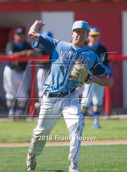 Thumbnail 2 in Valor Christian vs. Mira Mesa photogallery.