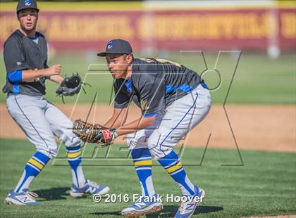 Thumbnail 3 in Valor Christian vs. Mira Mesa photogallery.