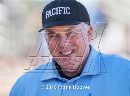 Thumbnail 1 in Valor Christian vs. Mira Mesa photogallery.