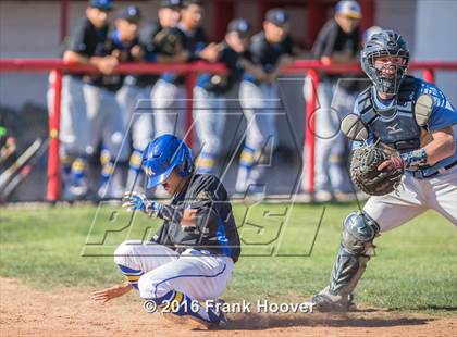 Thumbnail 3 in Valor Christian vs. Mira Mesa photogallery.