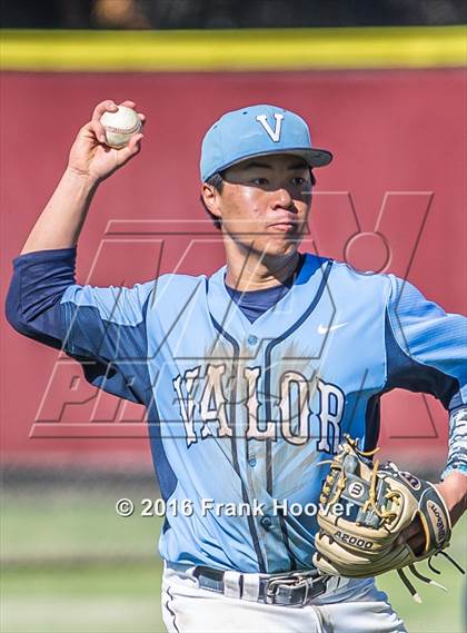 Thumbnail 2 in Valor Christian vs. Mira Mesa photogallery.