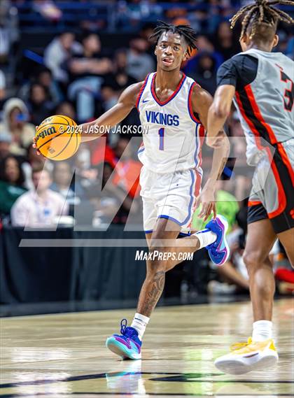 Thumbnail 1 in New Hanover @ North Mecklenburg (NCHSAA 4A Final) photogallery.