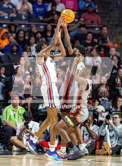 Thumbnail 2 in New Hanover @ North Mecklenburg (NCHSAA 4A Final) photogallery.