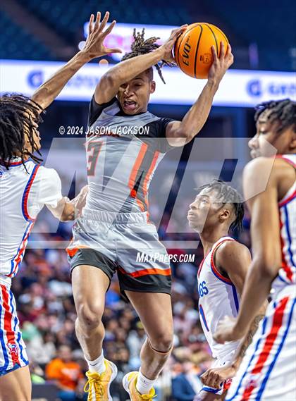 Thumbnail 1 in New Hanover @ North Mecklenburg (NCHSAA 4A Final) photogallery.