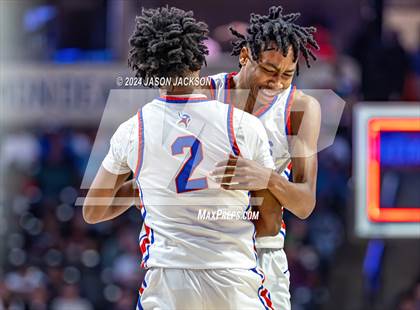 Thumbnail 2 in New Hanover @ North Mecklenburg (NCHSAA 4A Final) photogallery.