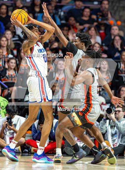 Thumbnail 1 in New Hanover @ North Mecklenburg (NCHSAA 4A Final) photogallery.