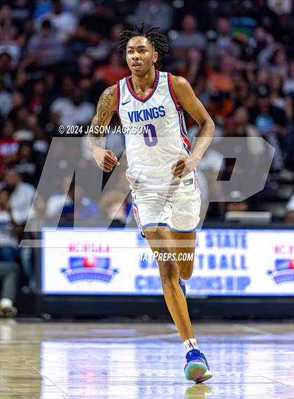 Thumbnail 1 in New Hanover @ North Mecklenburg (NCHSAA 4A Final) photogallery.