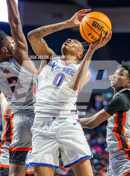 Thumbnail 1 in New Hanover @ North Mecklenburg (NCHSAA 4A Final) photogallery.