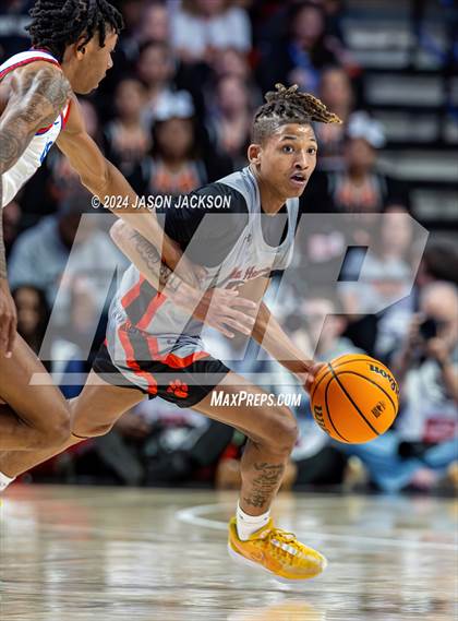 Thumbnail 2 in New Hanover @ North Mecklenburg (NCHSAA 4A Final) photogallery.