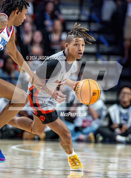 Thumbnail 1 in New Hanover @ North Mecklenburg (NCHSAA 4A Final) photogallery.