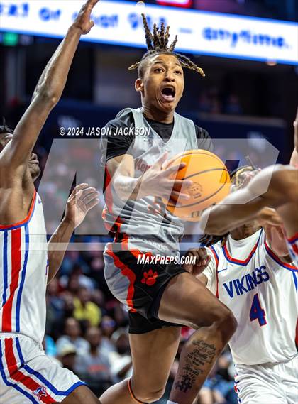 Thumbnail 2 in New Hanover @ North Mecklenburg (NCHSAA 4A Final) photogallery.