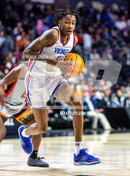 Thumbnail 1 in New Hanover @ North Mecklenburg (NCHSAA 4A Final) photogallery.