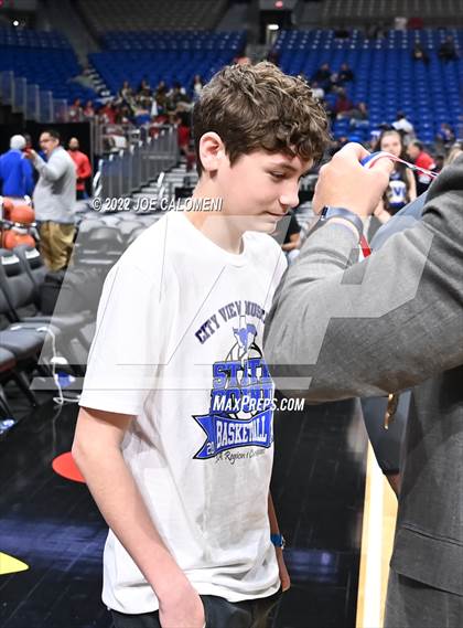 Thumbnail 2 in City View vs Madison (UIL 3A State Semifinal) photogallery.