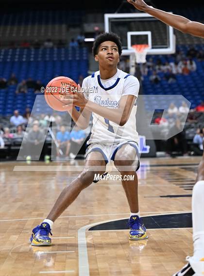 Thumbnail 2 in City View vs Madison (UIL 3A State Semifinal) photogallery.